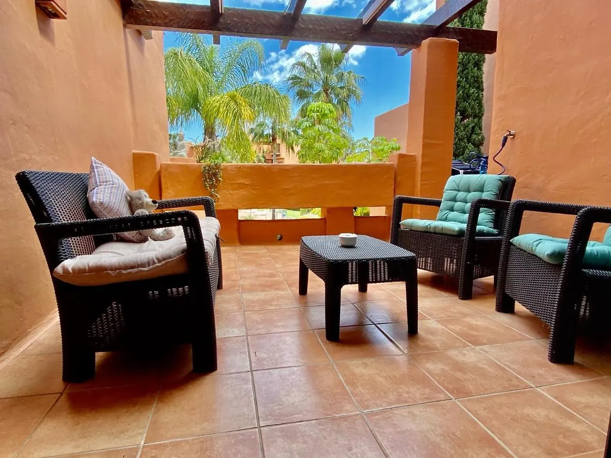 Resort Style 2 Bedroom Apartment near Marbella FREE WIFI&PARKING Estepona Spanien